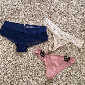 VS Pink underwear💕 set of 3!!